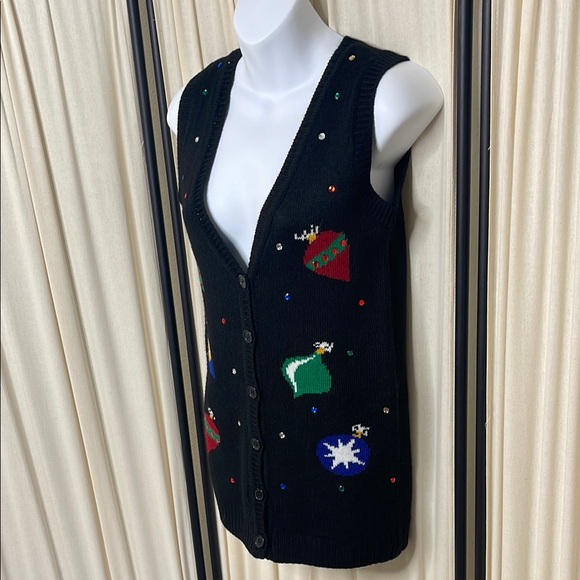 Xhilaration Black Holiday Sweater Vest size xs - Picture 4 of 7